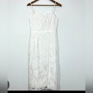 Lulu's White Floral Midi Dress. Size L.